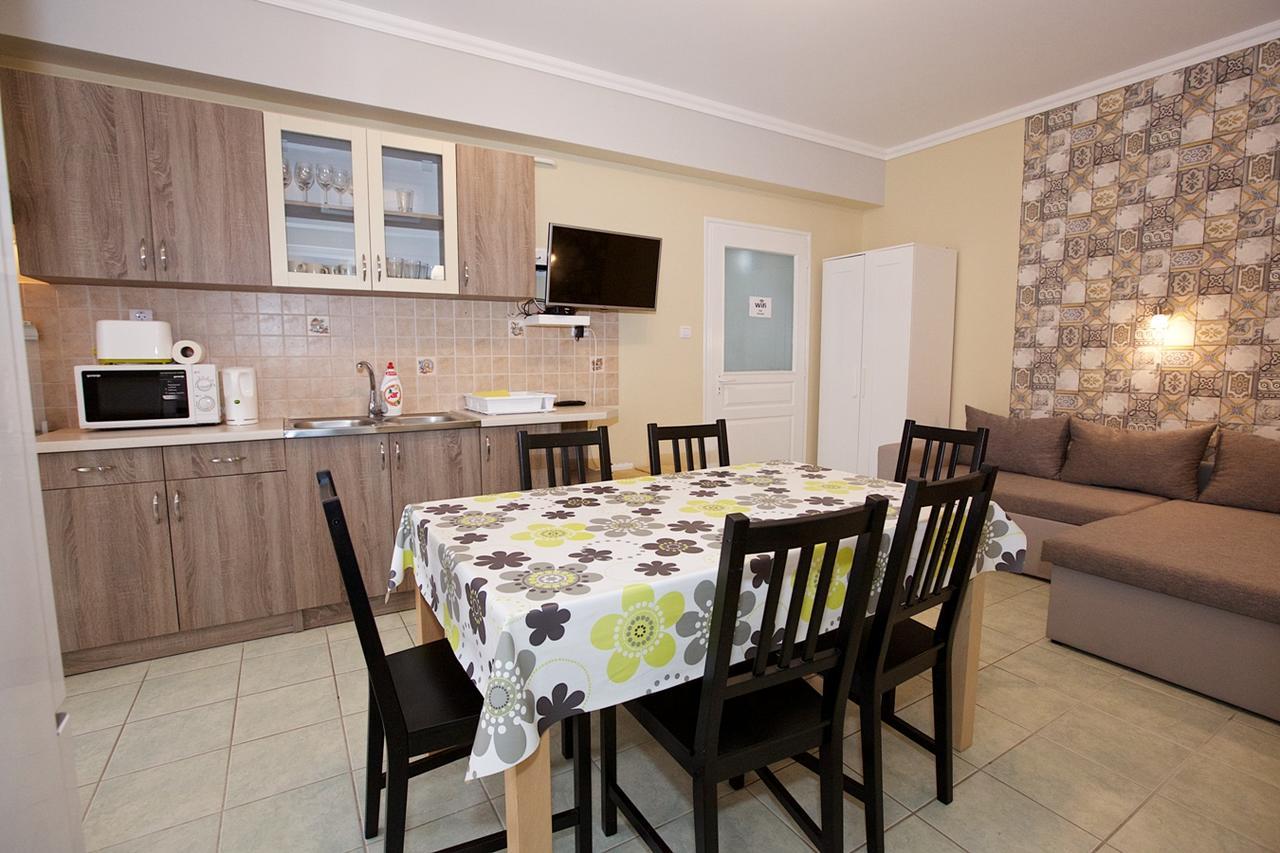 Zoli Apartmanok-Timi Koelcsey 34-36 Hajdúszoboszló 外观 照片